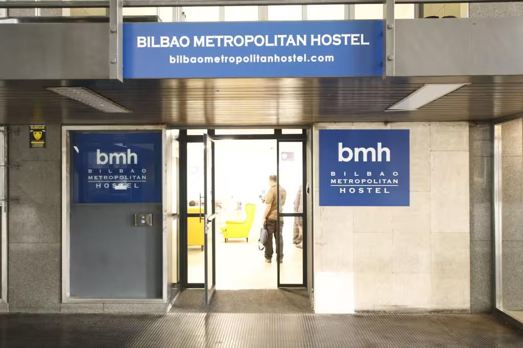 Lit dans un Dortoir Mixte de 10 Lits avec salle de bain privée